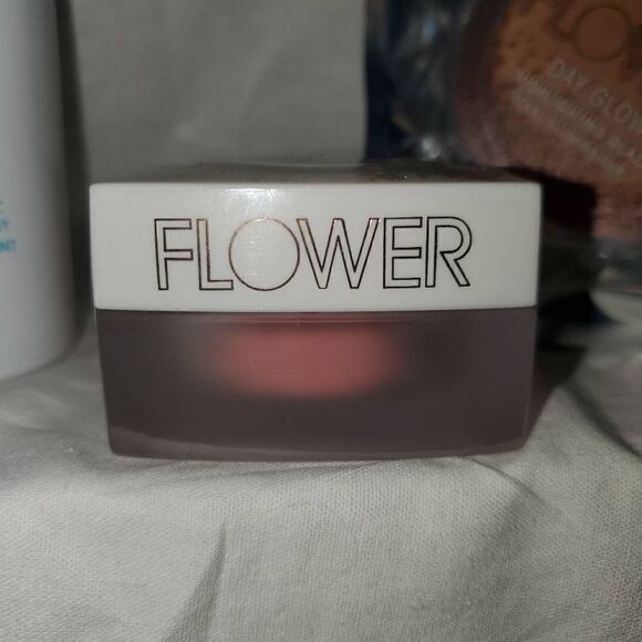 NWT Flower Beauty Full-Size Makeup Lot - Picture 6 of 8
